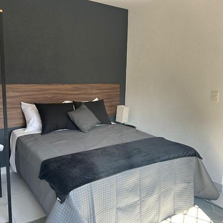 Vidrio Suites Col Americana Guadalajara Bagian luar foto