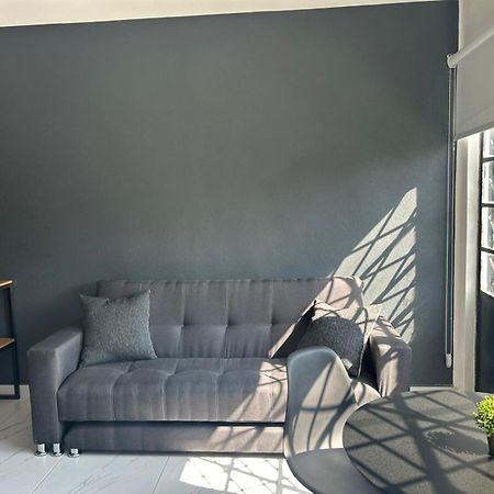 Vidrio Suites Col Americana Guadalajara Bagian luar foto