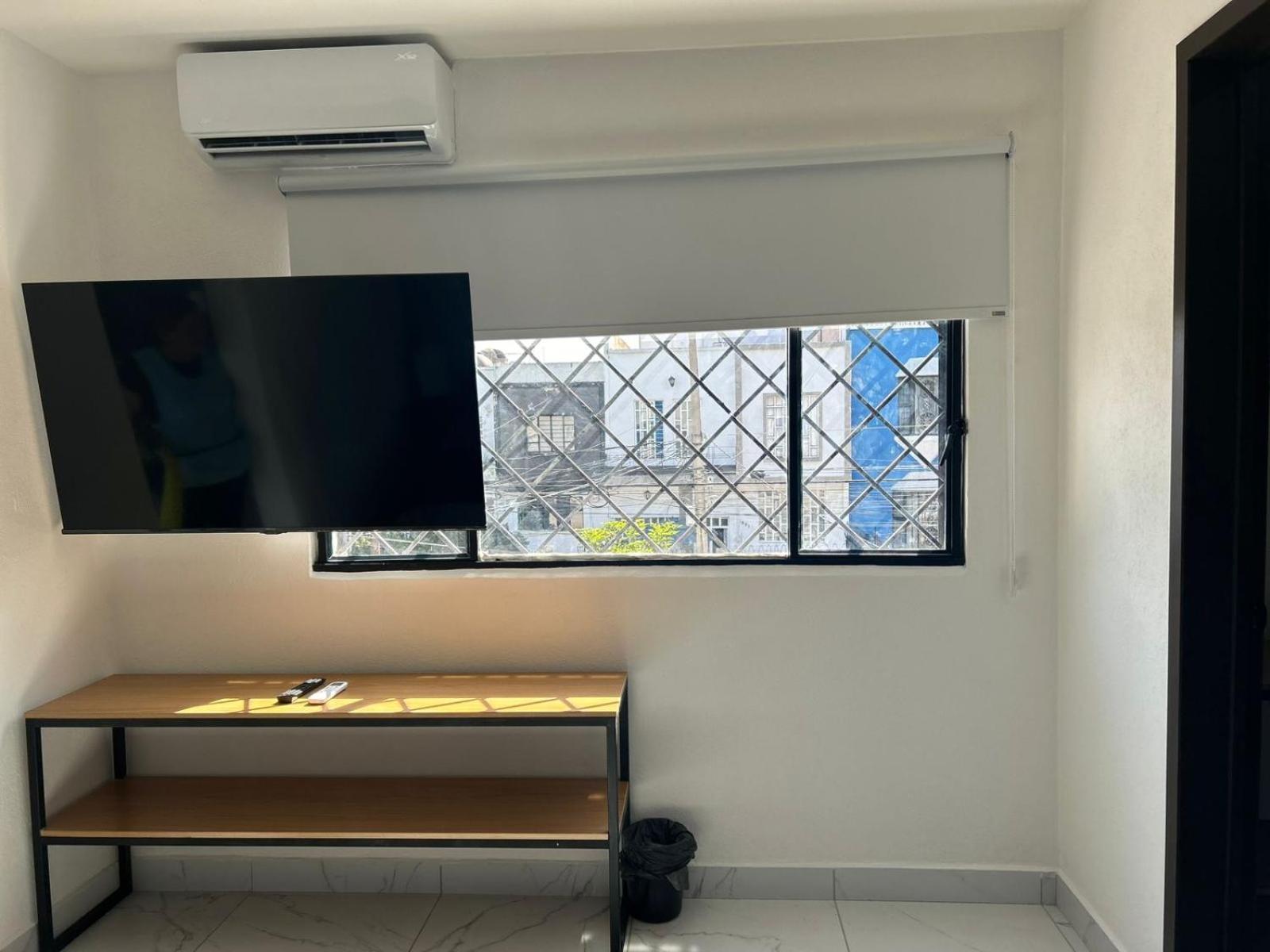 Vidrio Suites Col Americana Guadalajara Bagian luar foto