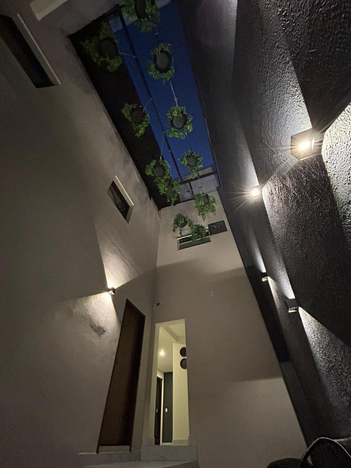 Vidrio Suites Col Americana Guadalajara Bagian luar foto