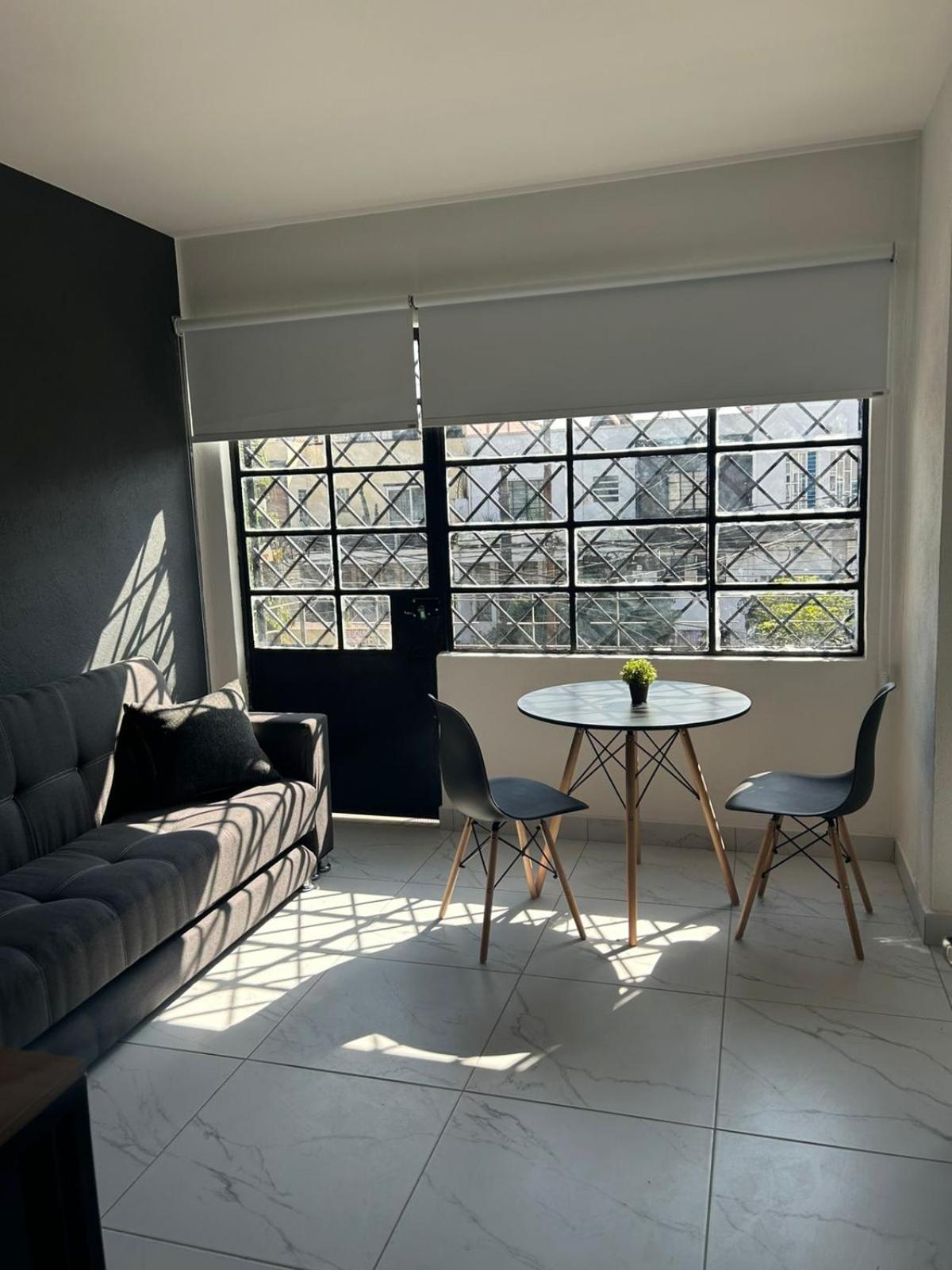 Vidrio Suites Col Americana Guadalajara Bagian luar foto