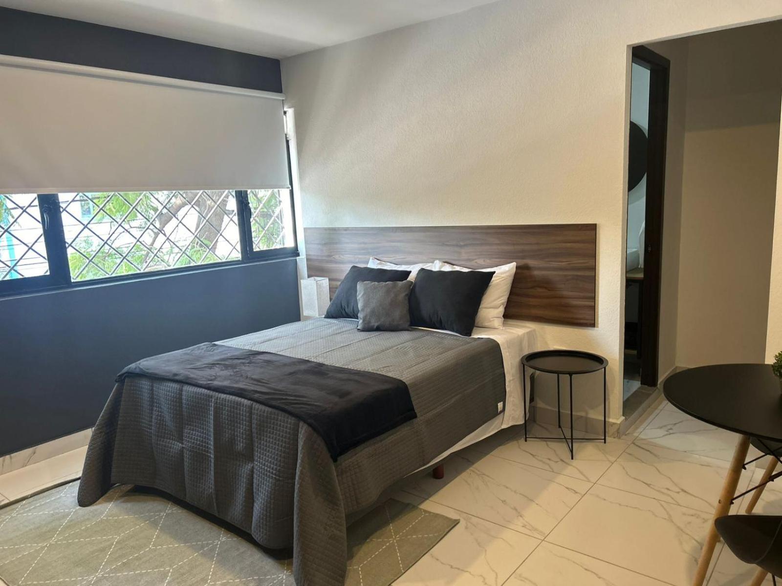 Vidrio Suites Col Americana Guadalajara Bagian luar foto