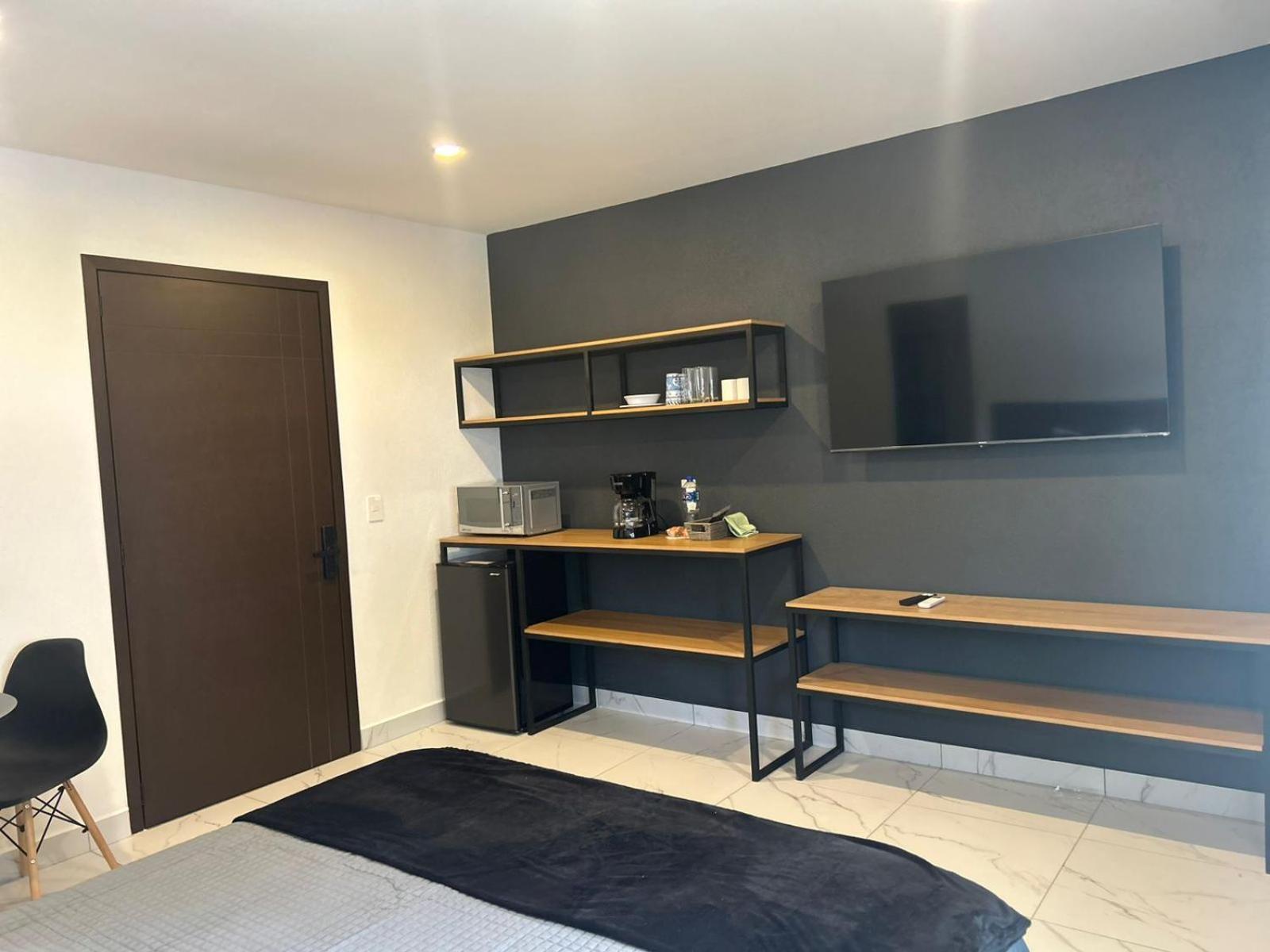 Vidrio Suites Col Americana Guadalajara Bagian luar foto